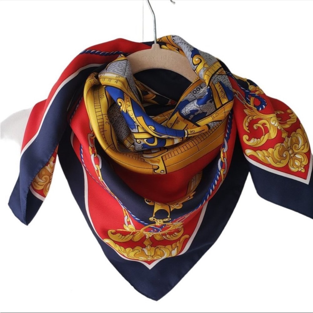 Scarf - Picture 2 of 4